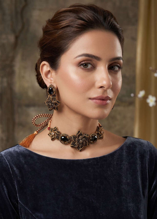 Areeba Choker Set by Zarosh Jewel