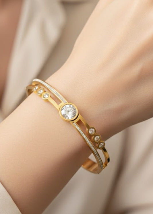 Aurora Solitaire Gold Bracelet by Zarosh Jewel
