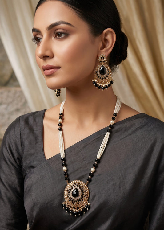 Clara Malla Set by Zarosh Jewel