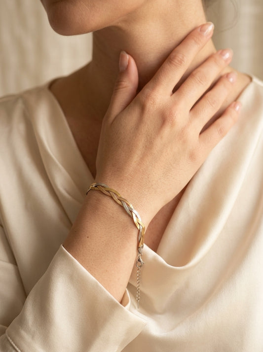 Rabia Bracelet by Zarosh Jewel