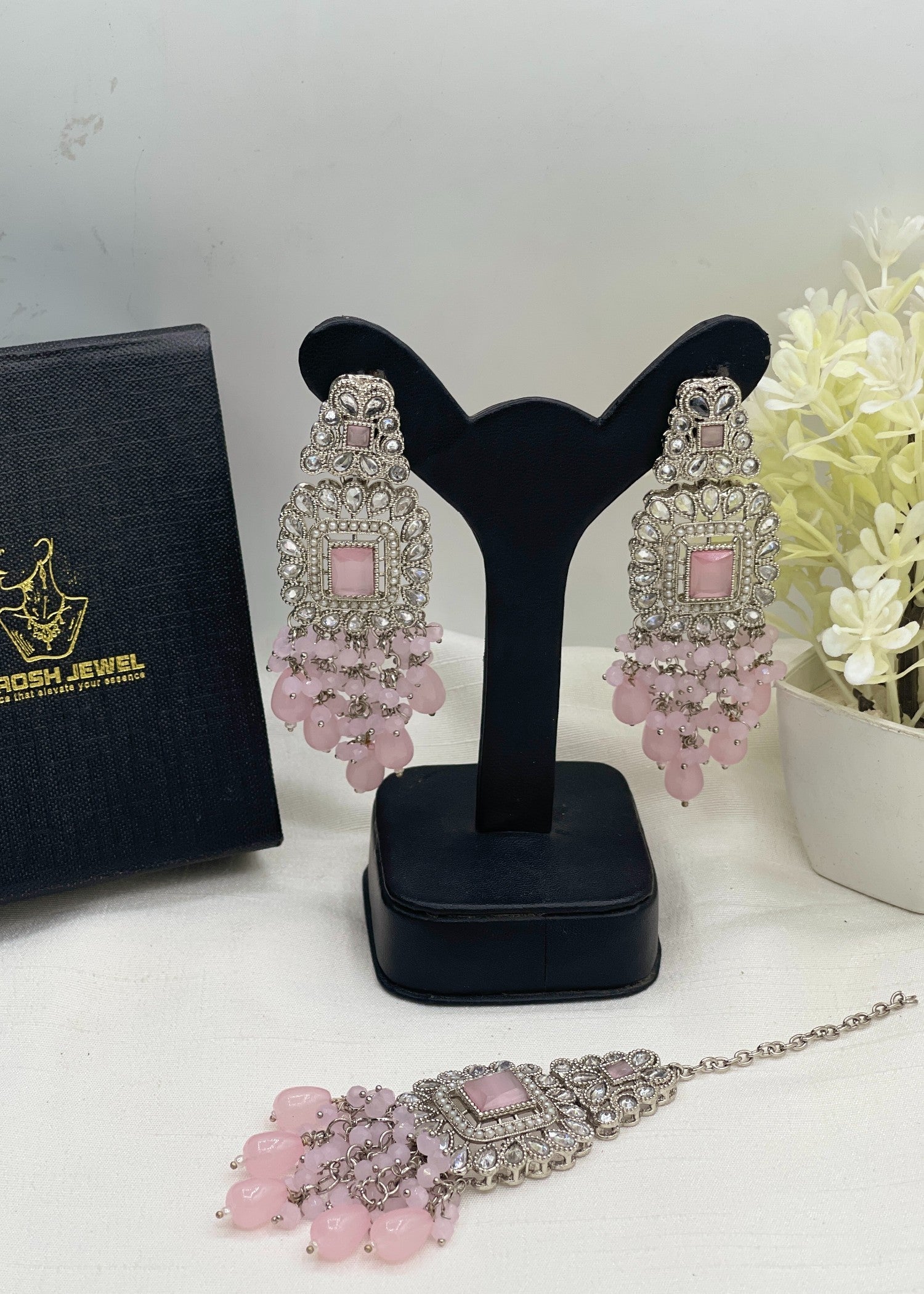 Isabella Earrings Tikka | ZAROSH JEWEL