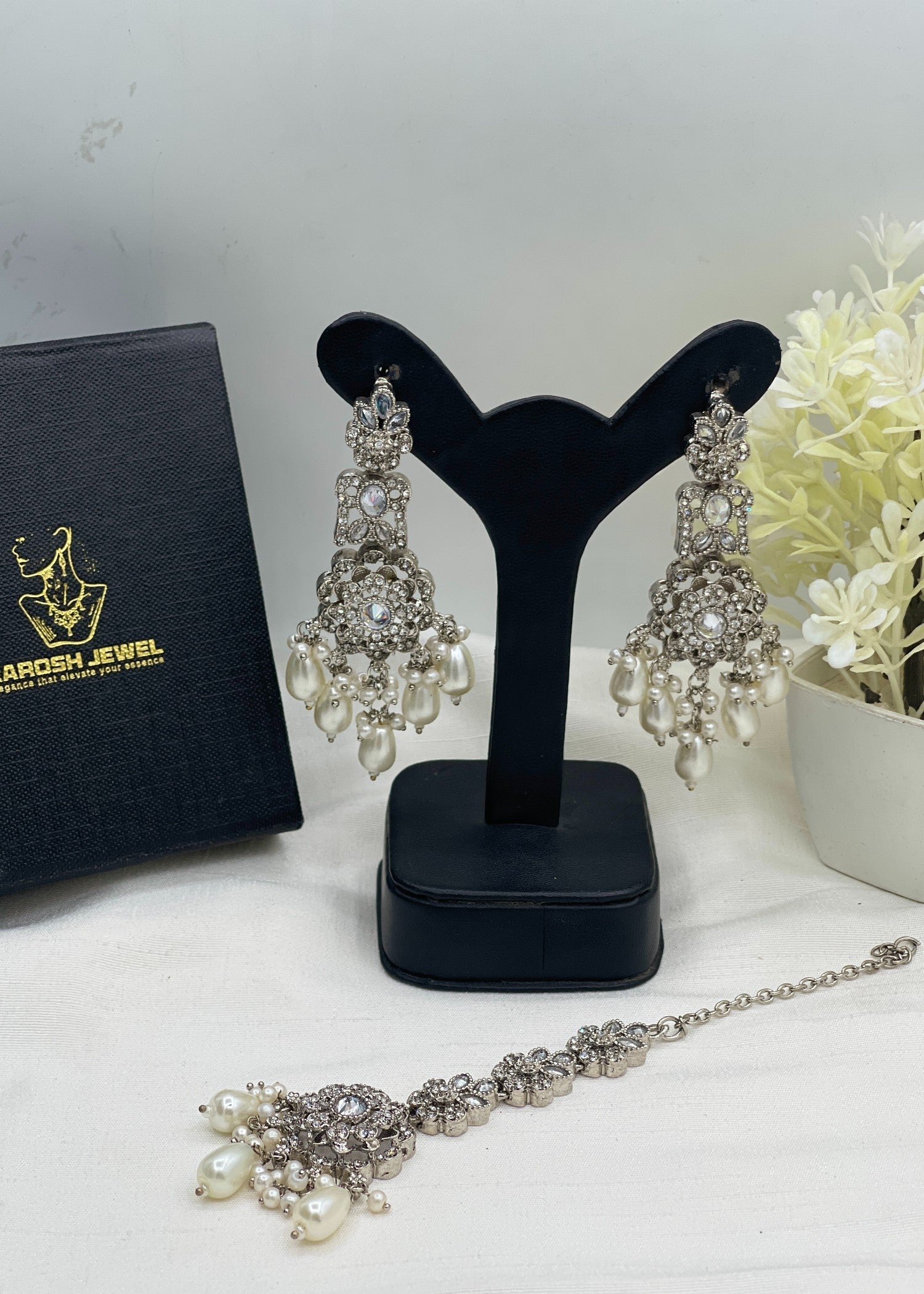 Sophia Earrings Tikka