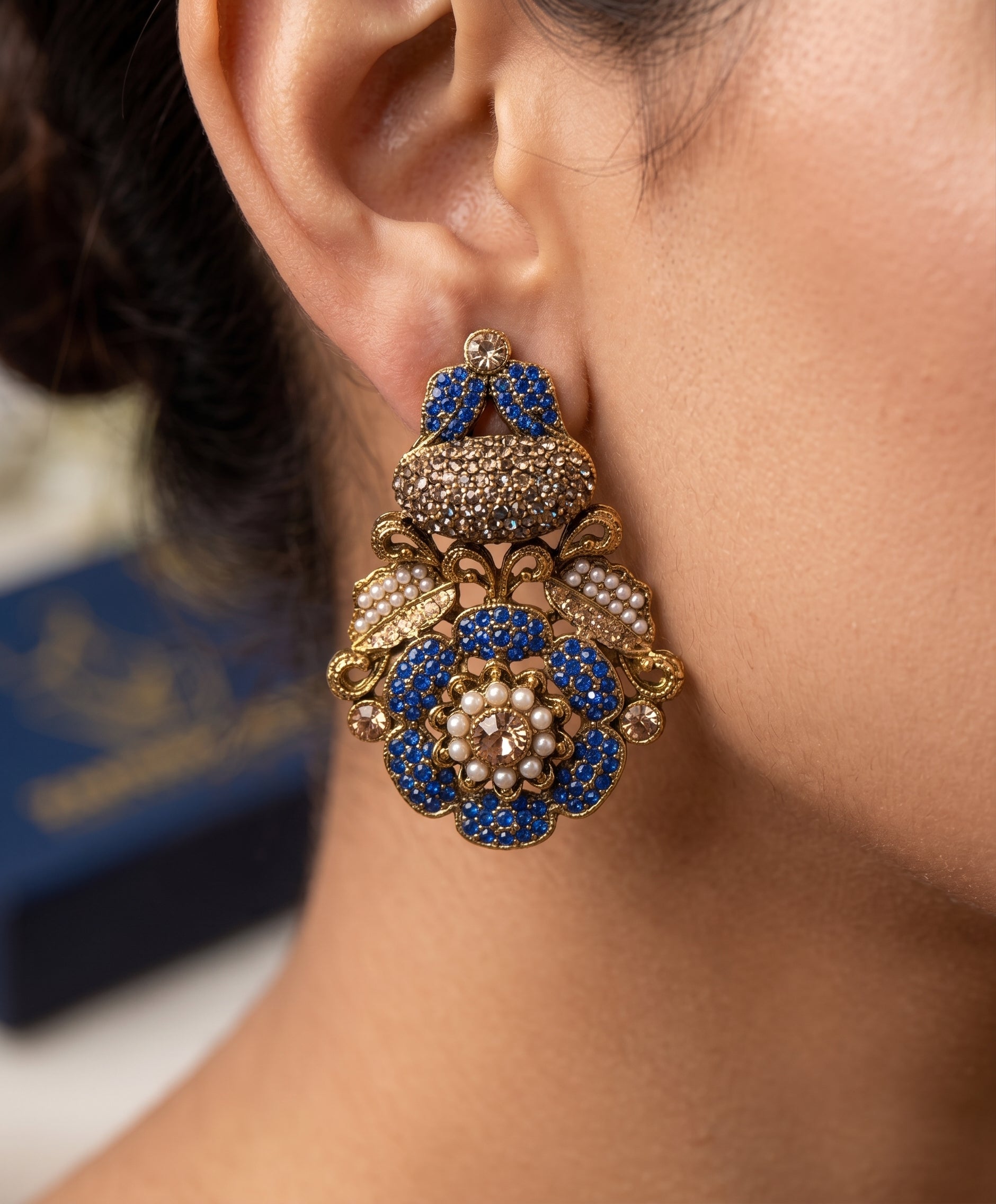 Dareen Heritage Statement Studs