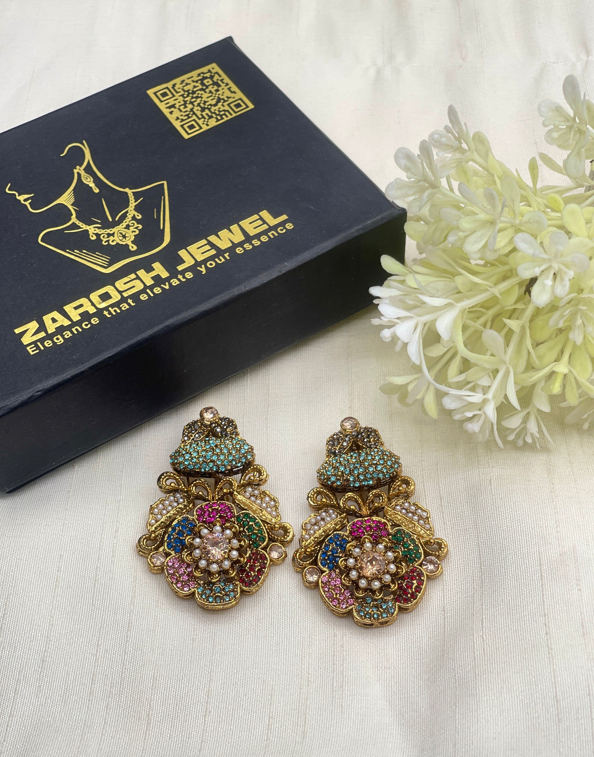 Dareen Heritage Statement Studs