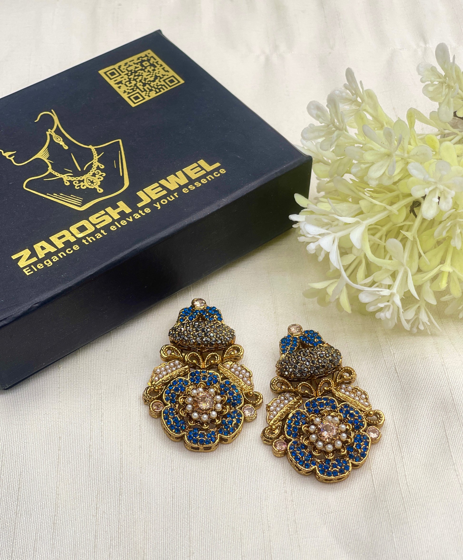 Dareen Heritage Statement Studs