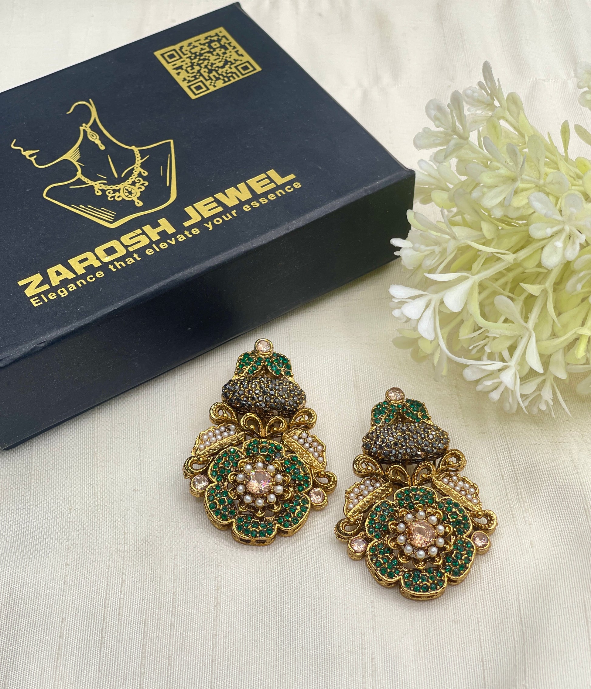 Dareen Heritage Statement Studs