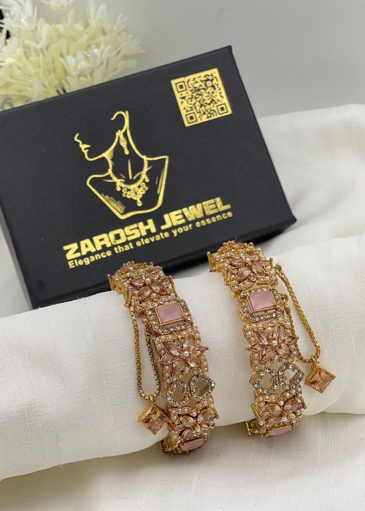Shop the Aabis Openable Bangle Set from Zarosh Jewel