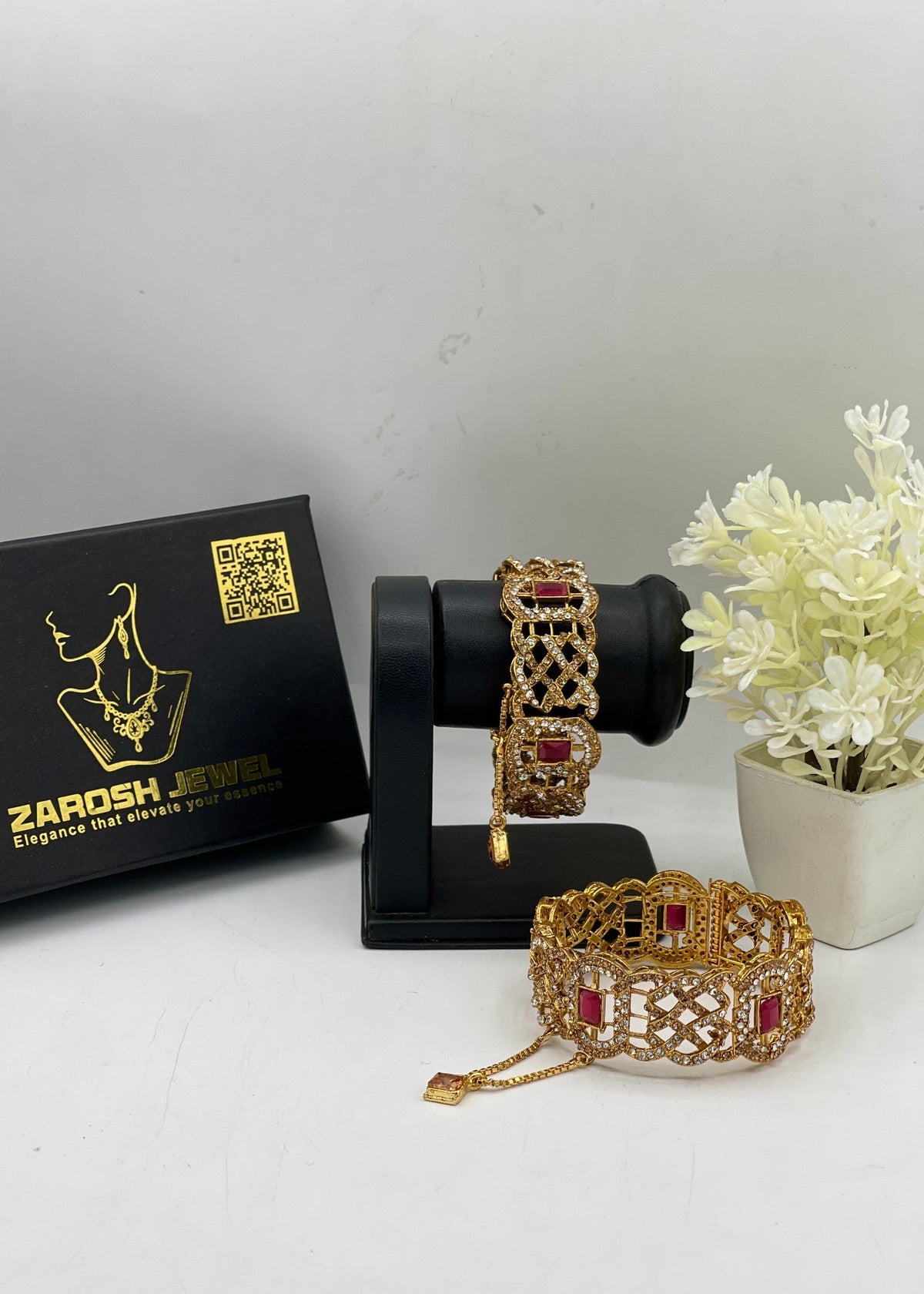Shop the Aafia Openable Bangle Set from Zarosh Jewel