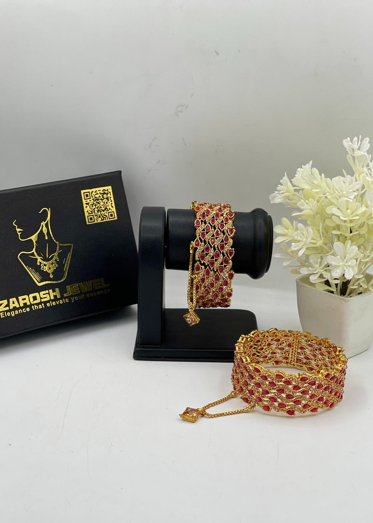 Shop the Aasimah Openable Bangle Set from Zarosh Jewel