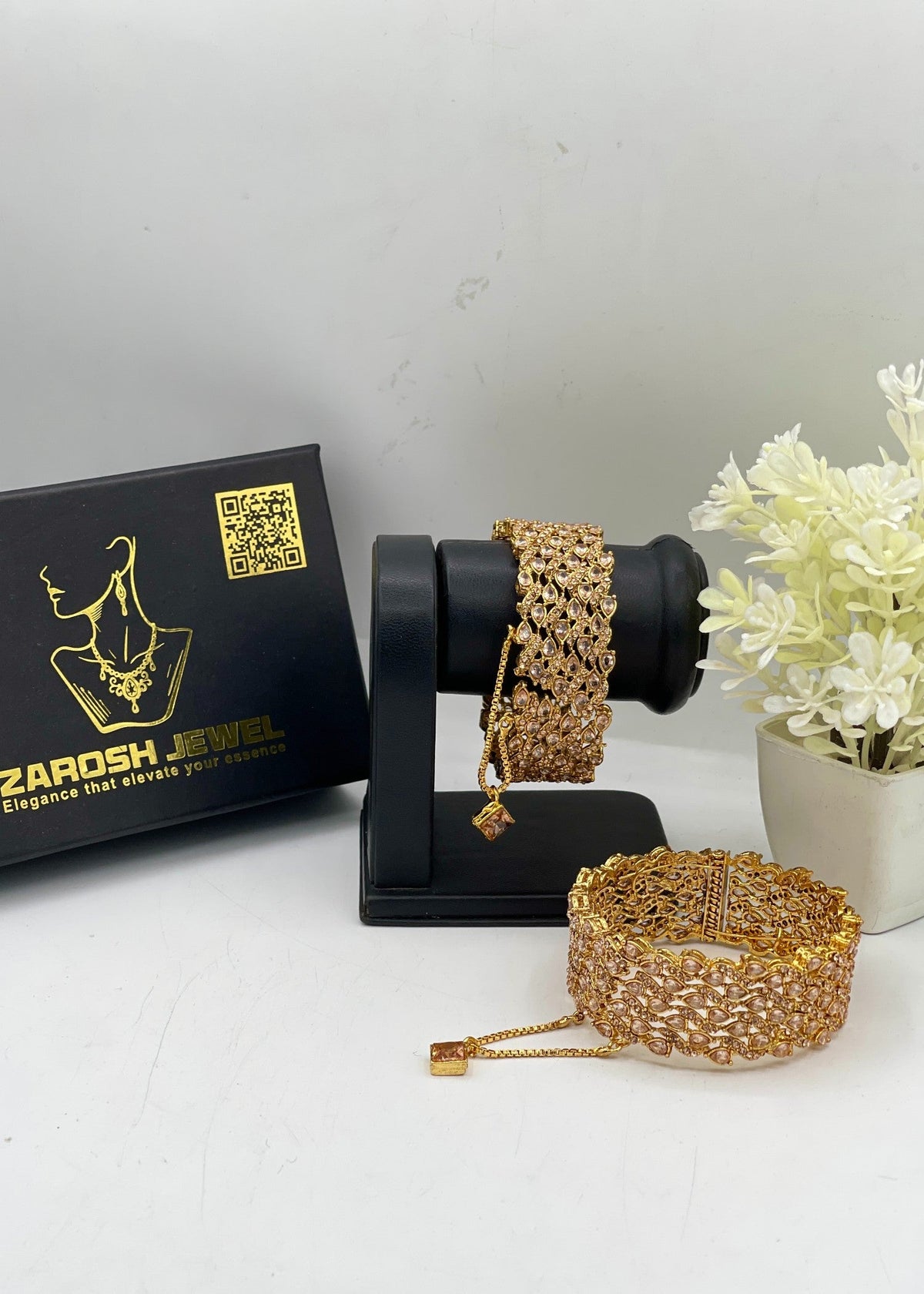 Shop the Aasimah Openable Bangle Set from Zarosh Jewel