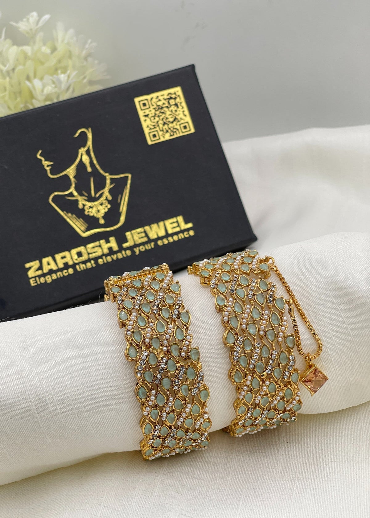 Shop the Aasimah Openable Bangle Set from Zarosh Jewel