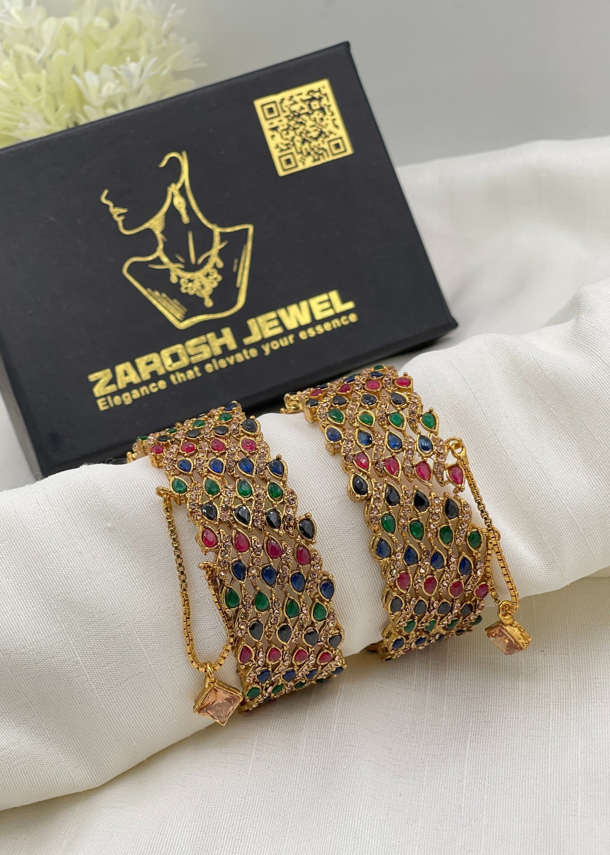 Shop the Aasimah Openable Bangle Set from Zarosh Jewel