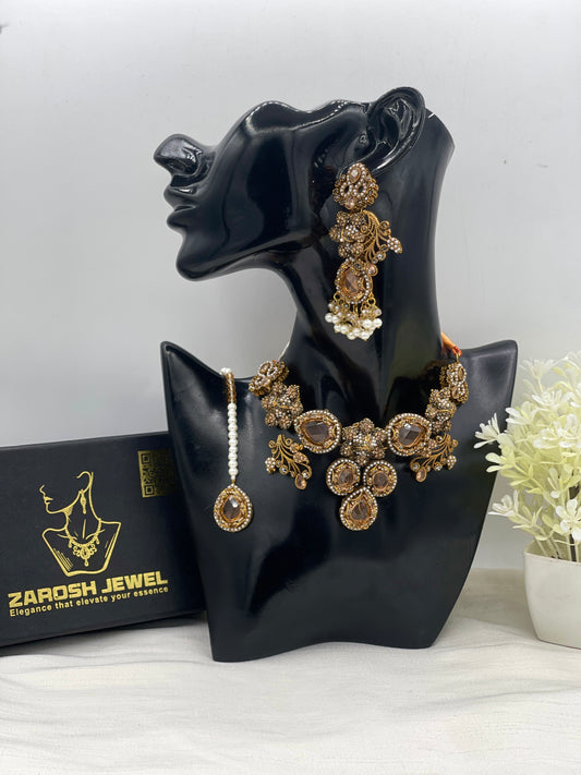 Adeela Elegent Choker Set