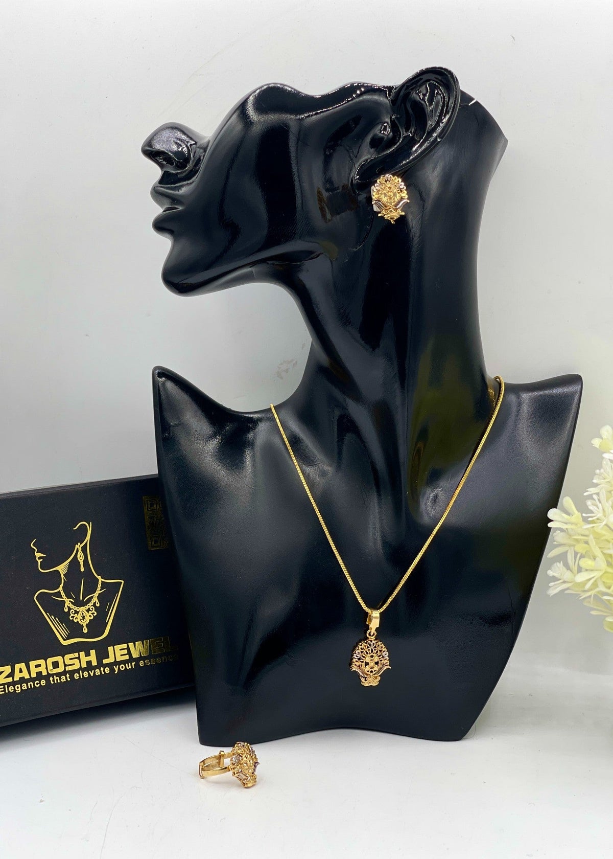 Shop the Adhia Premium Gold Polish from Zarosh Jewel