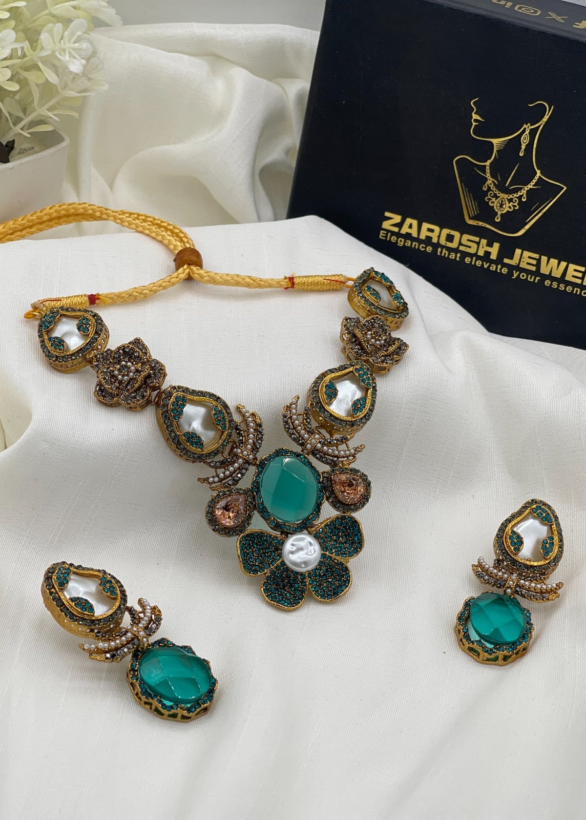Shop the Afeefa Necklace Set from Zarosh Jewel