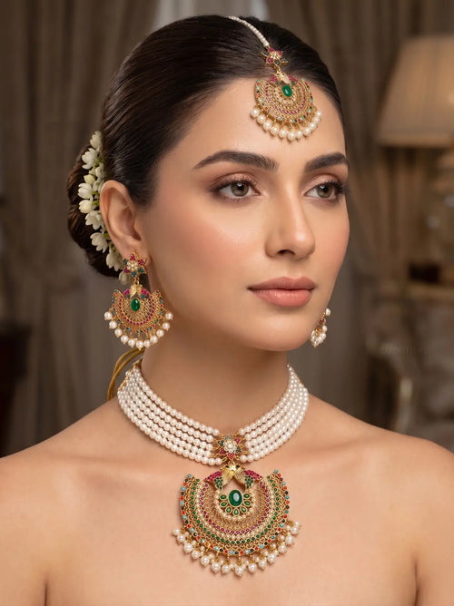 Afifa Necklace Set