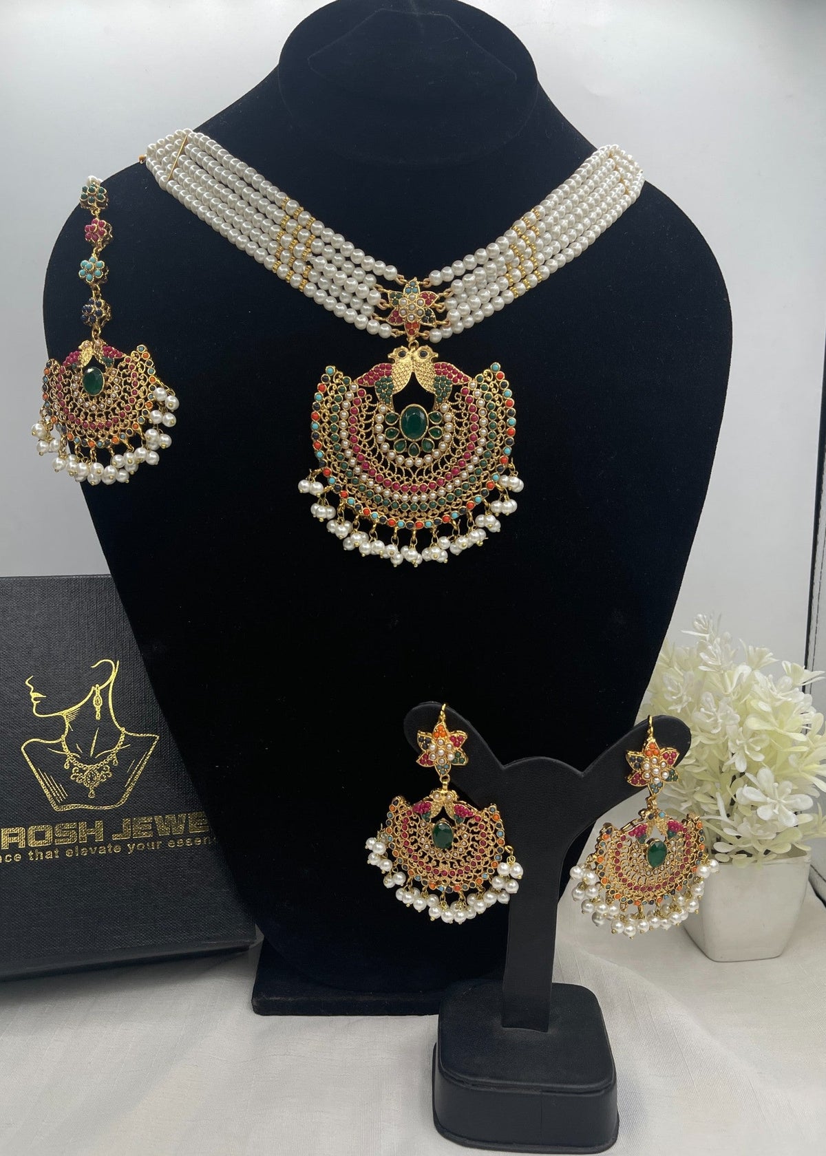 Shop the Afifa Necklace Set from Zarosh Jewel