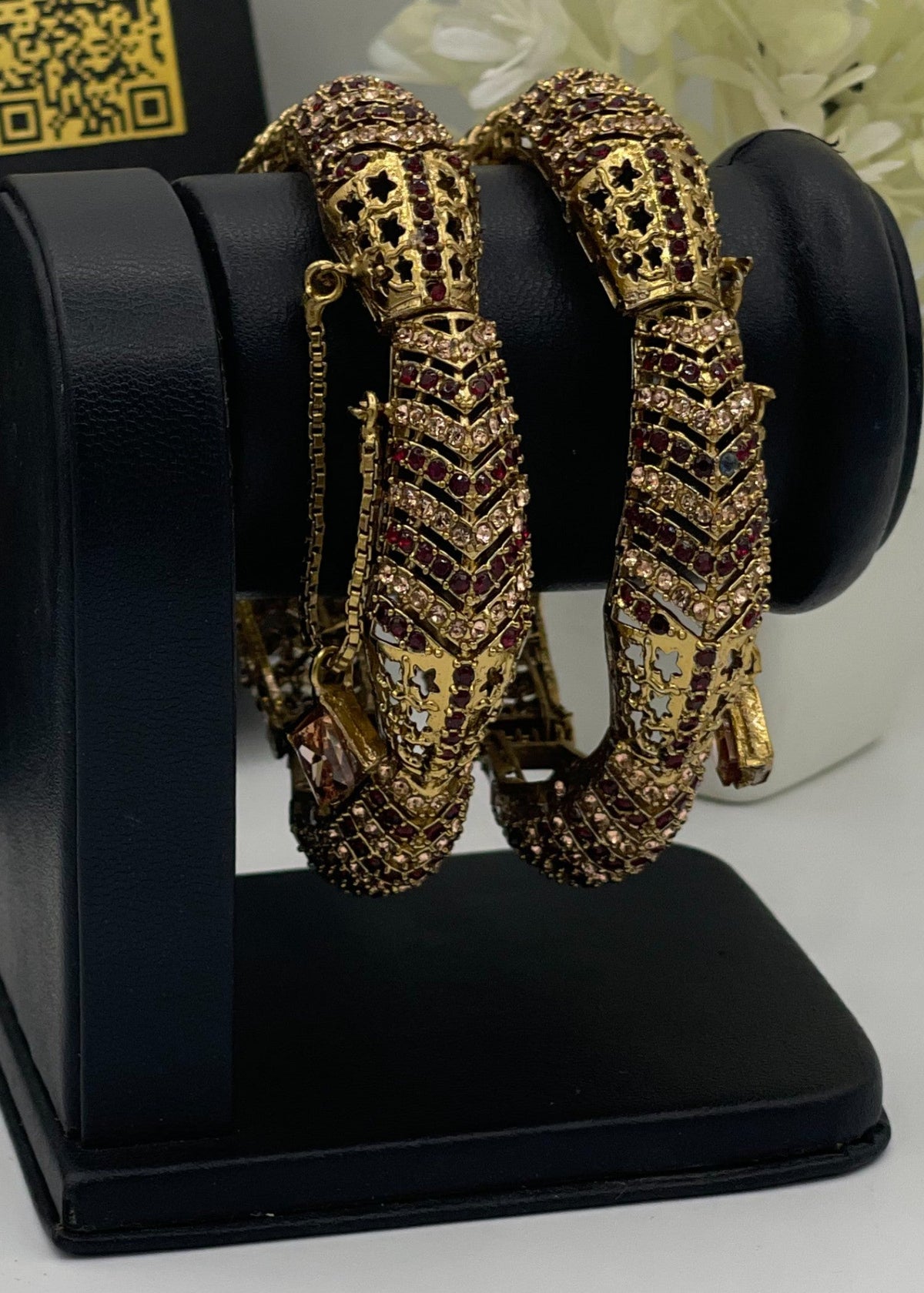 Shop the Afshan Bangle Set from Zarosh Jewel