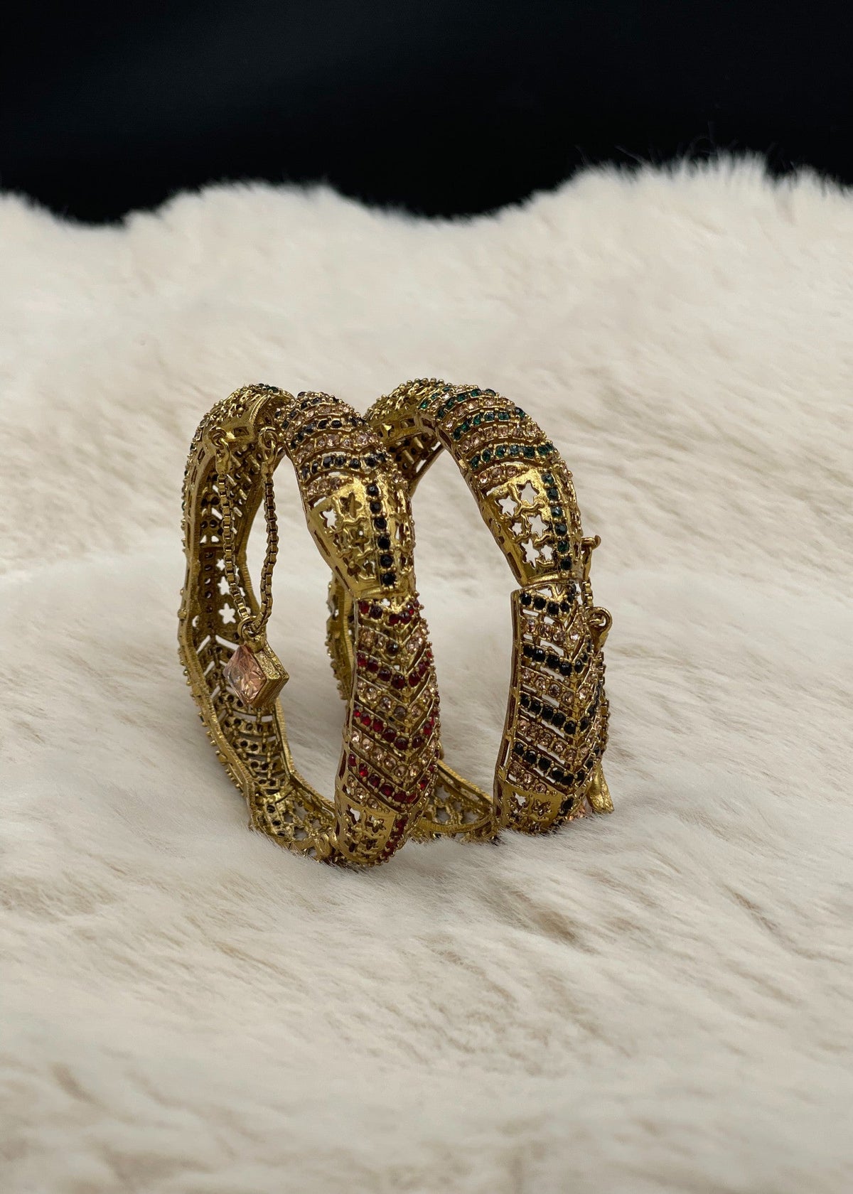 Shop the Afshan Bangle Set from Zarosh Jewel