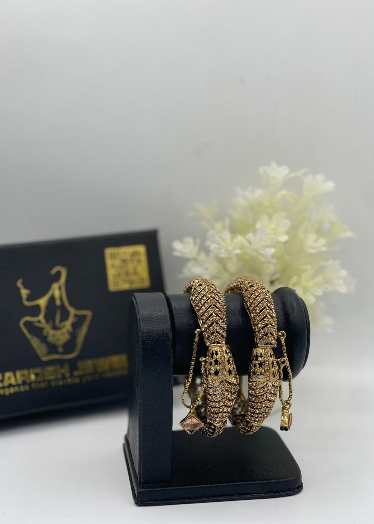 Shop the Afshan Bangle Set from Zarosh Jewel