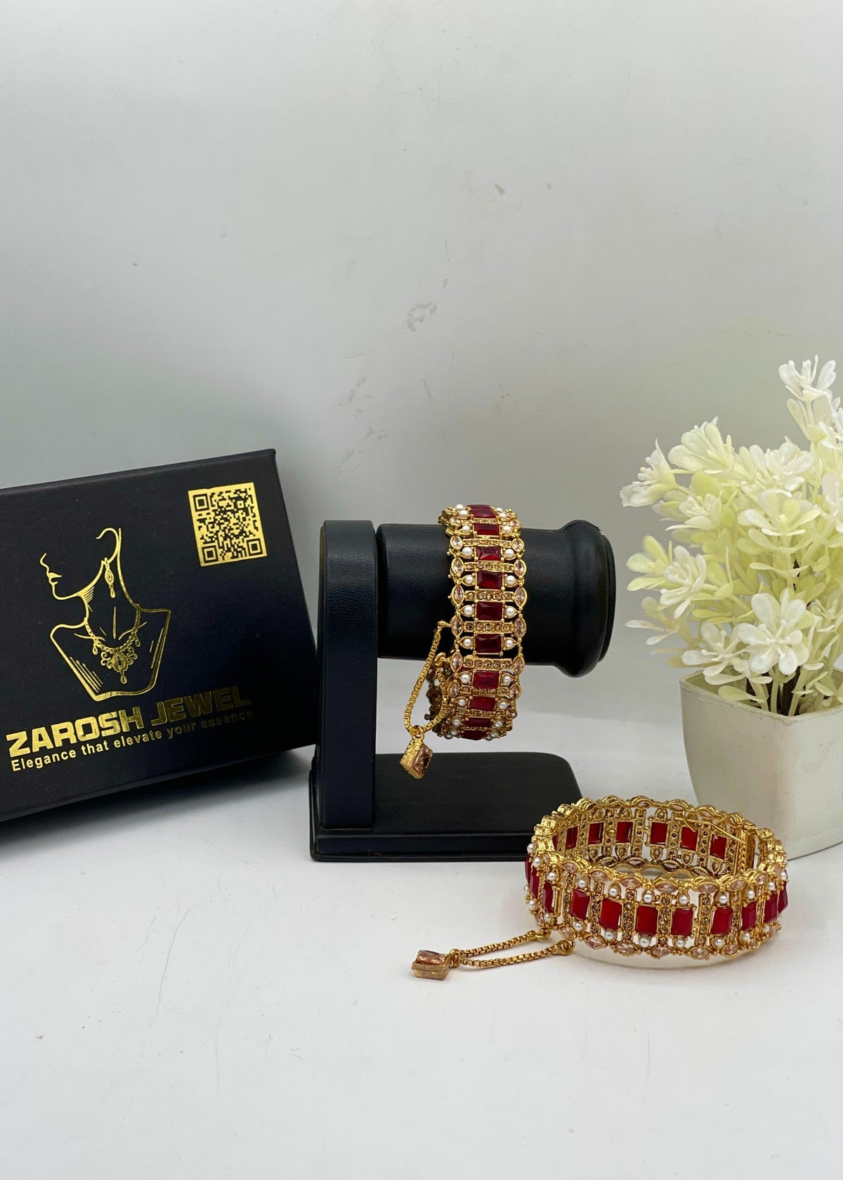 Shop the Aiana Bangle Set from Zarosh Jewel