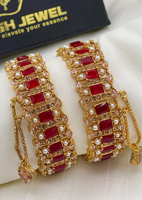 Shop the Aiana Bangle Set from Zarosh Jewel