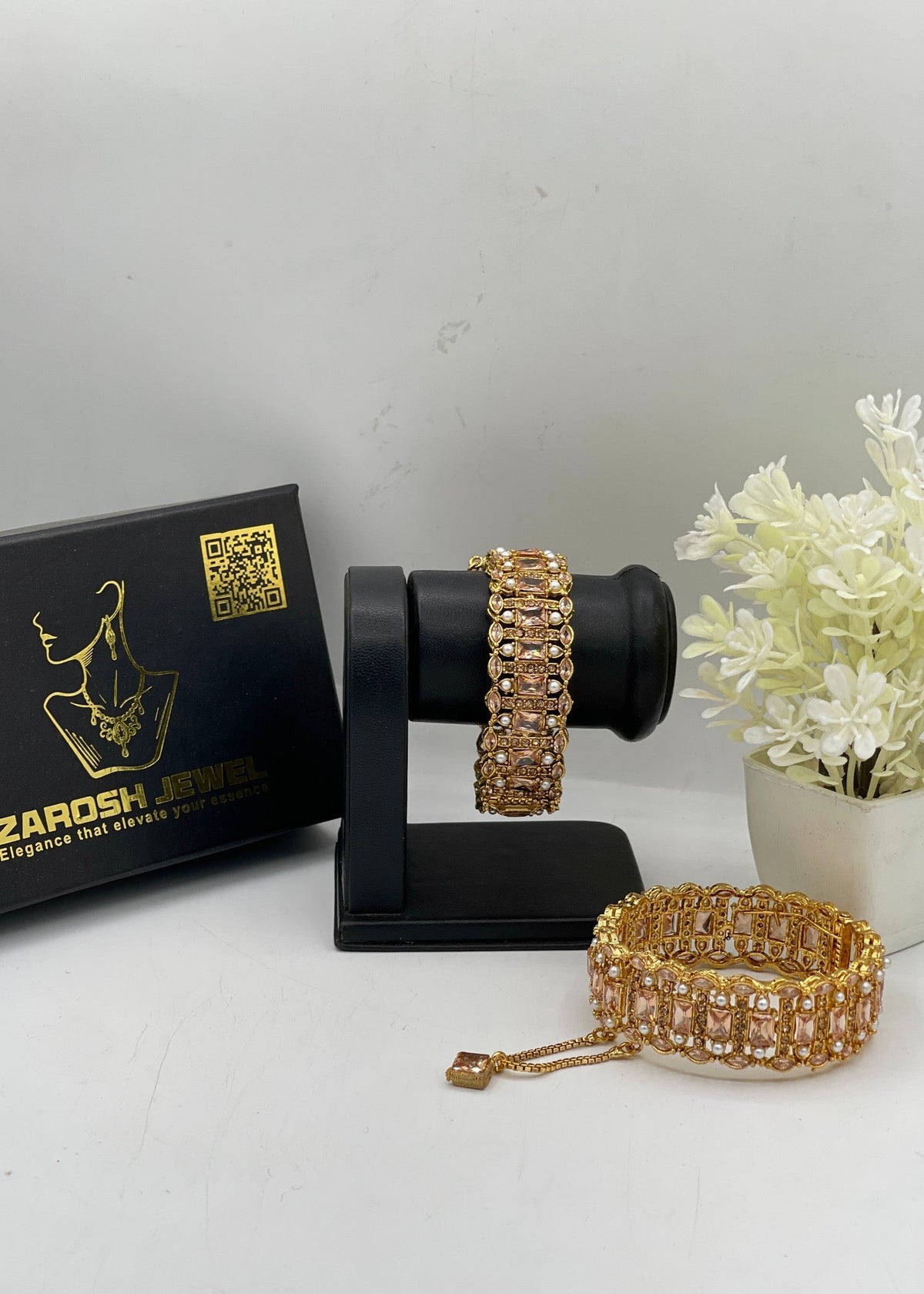 Shop the Aiana Bangle Set from Zarosh Jewel