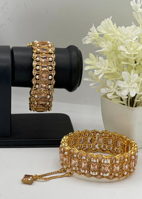 Shop the Aiana Bangle Set from Zarosh Jewel