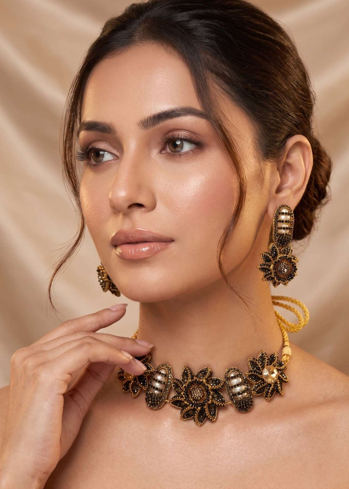 Shop the Aleyna Choker Set from Zarosh Jewel