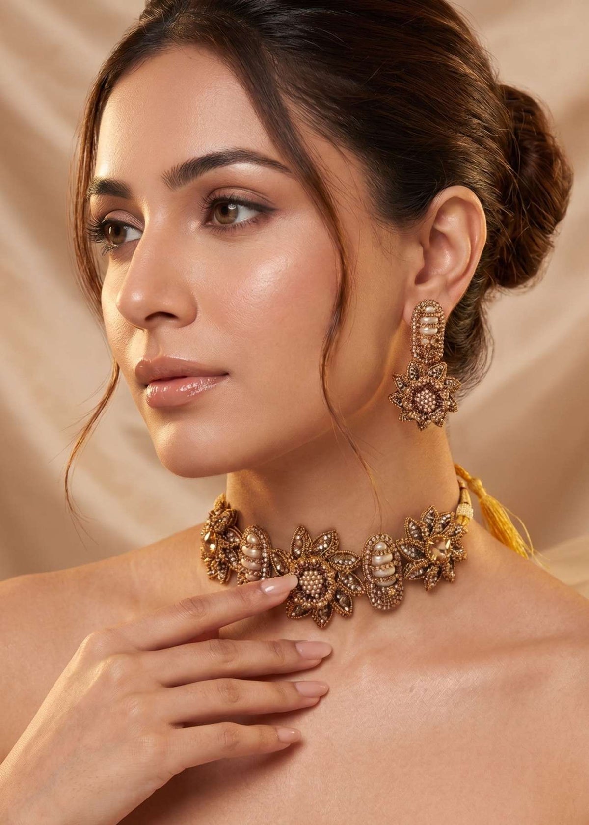 Shop the Aleyna Choker Set from Zarosh Jewel