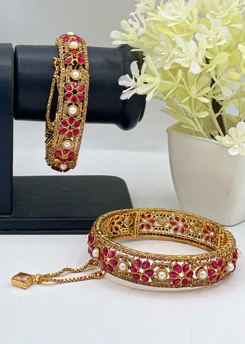Shop the Aliza Openable Bangle Set from Zarosh Jewel