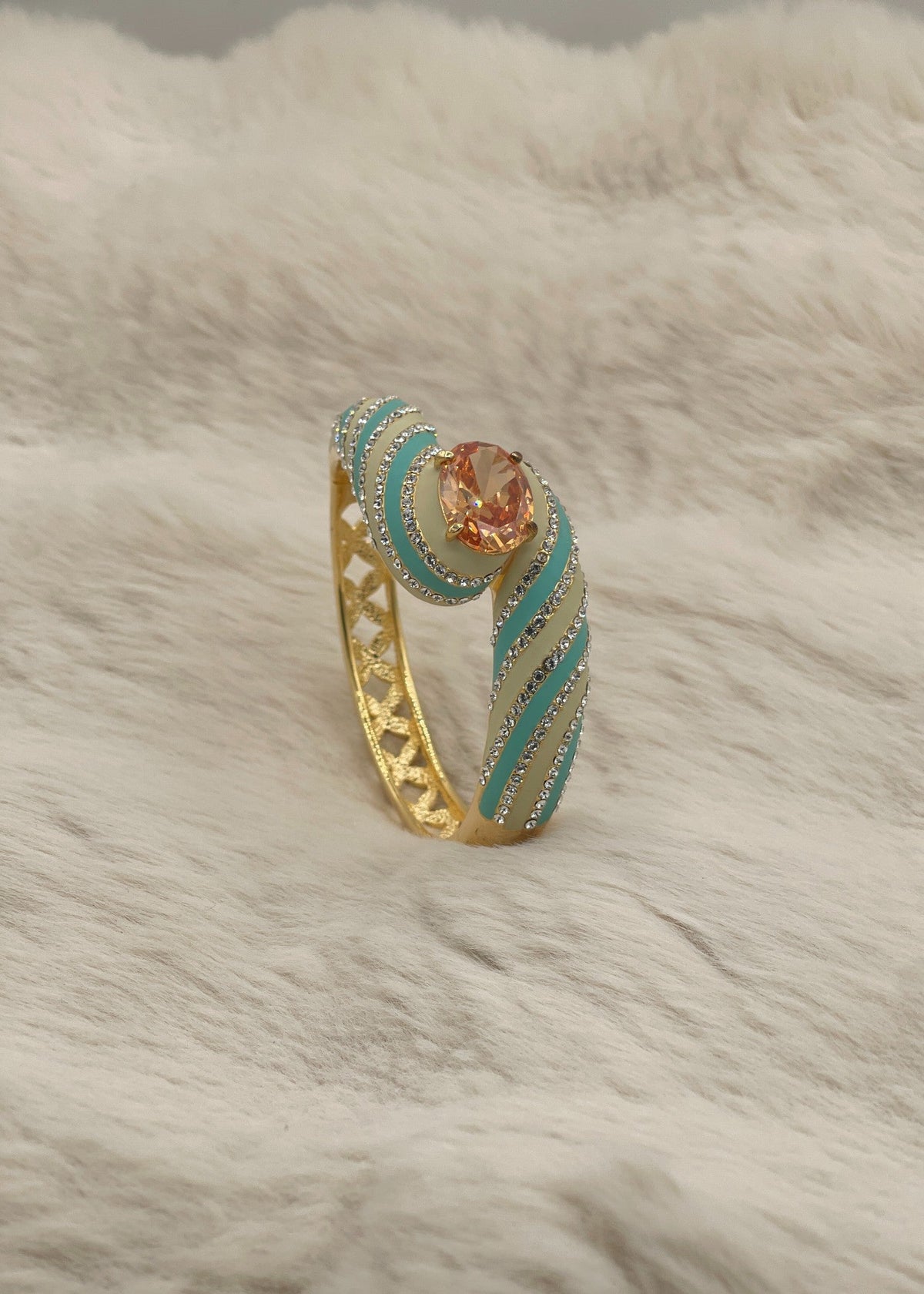Shop the Amara Heritage Kada from Zarosh Jewel