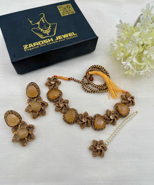 Anbar Premium Choker Set