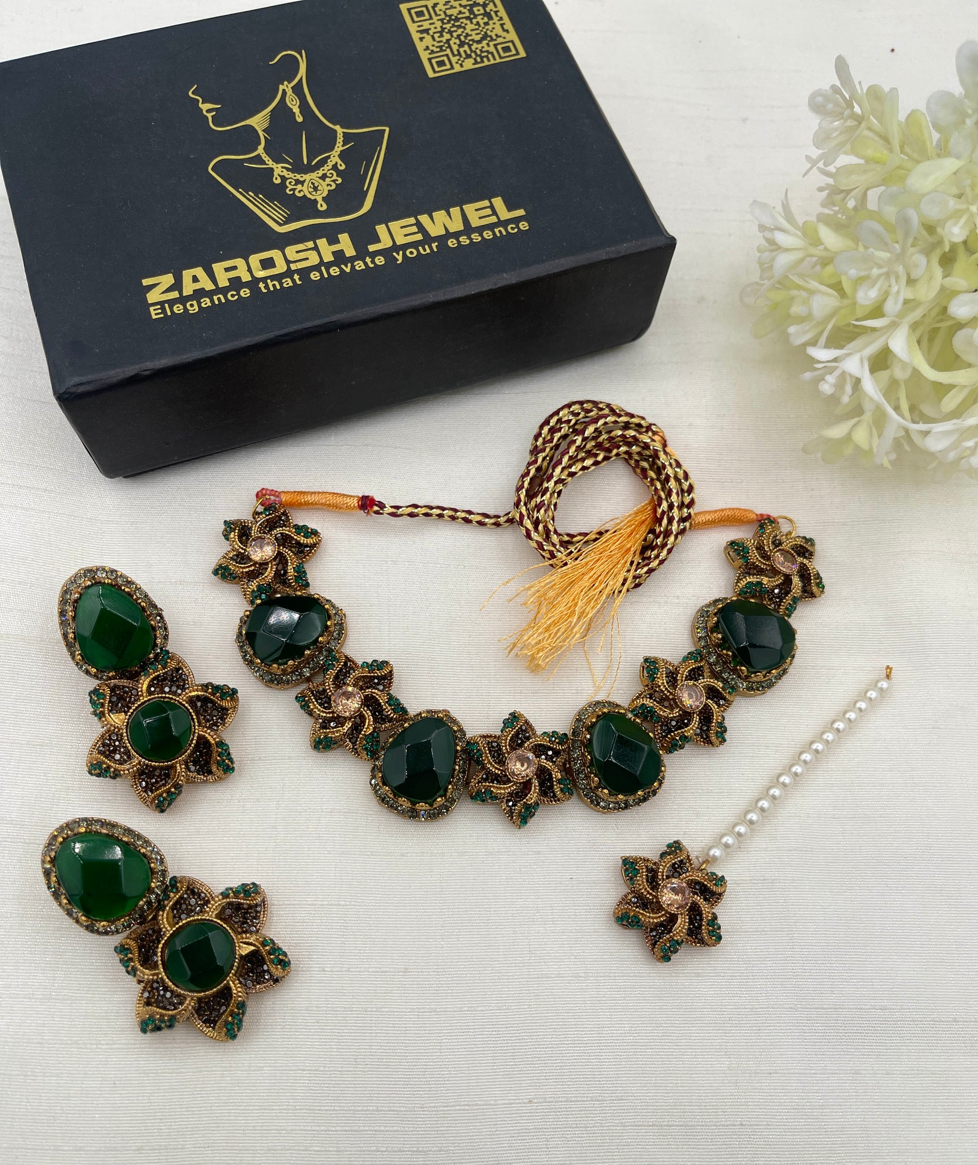 Anbar Premium Choker Set
