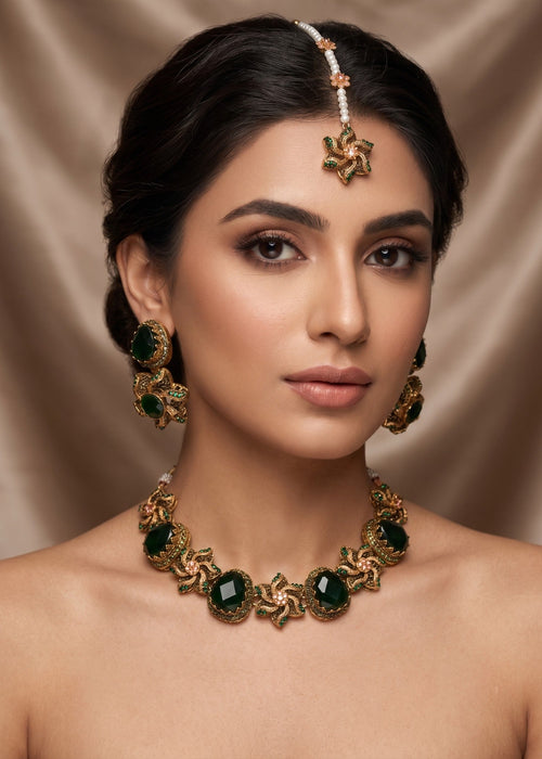 Anbar Premium Choker Set by Zarosh Jewel