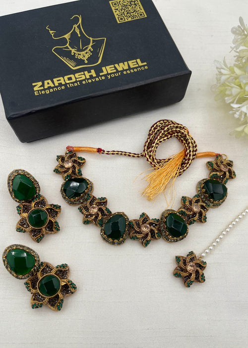 Shop the Anbar Premium Choker Set from Zarosh Jewel