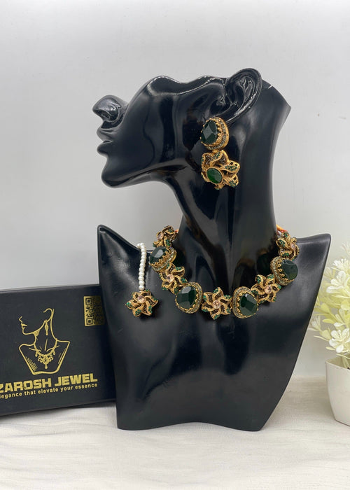 Shop the Anbar Premium Choker Set from Zarosh Jewel