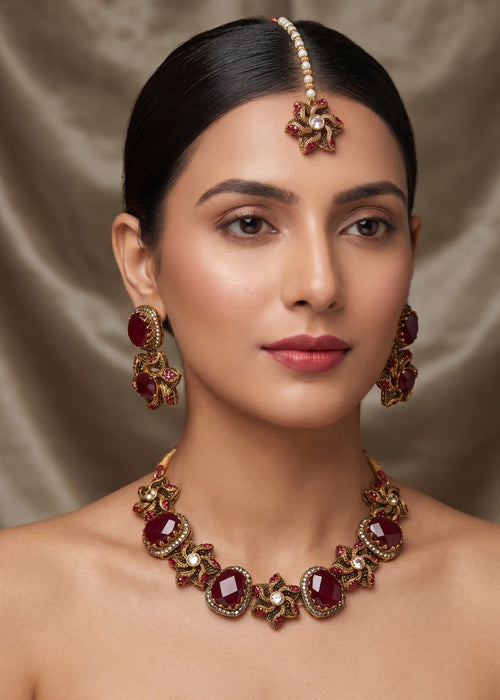 Shop the Anbar Premium Choker Set from Zarosh Jewel