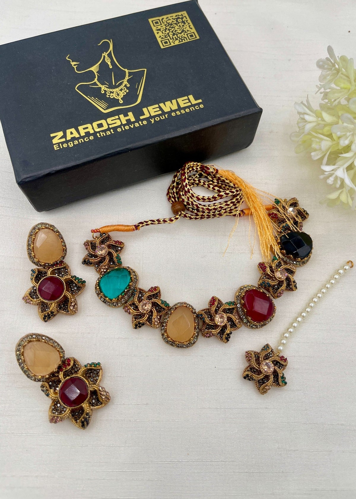 Shop the Anbar Premium Choker Set from Zarosh Jewel