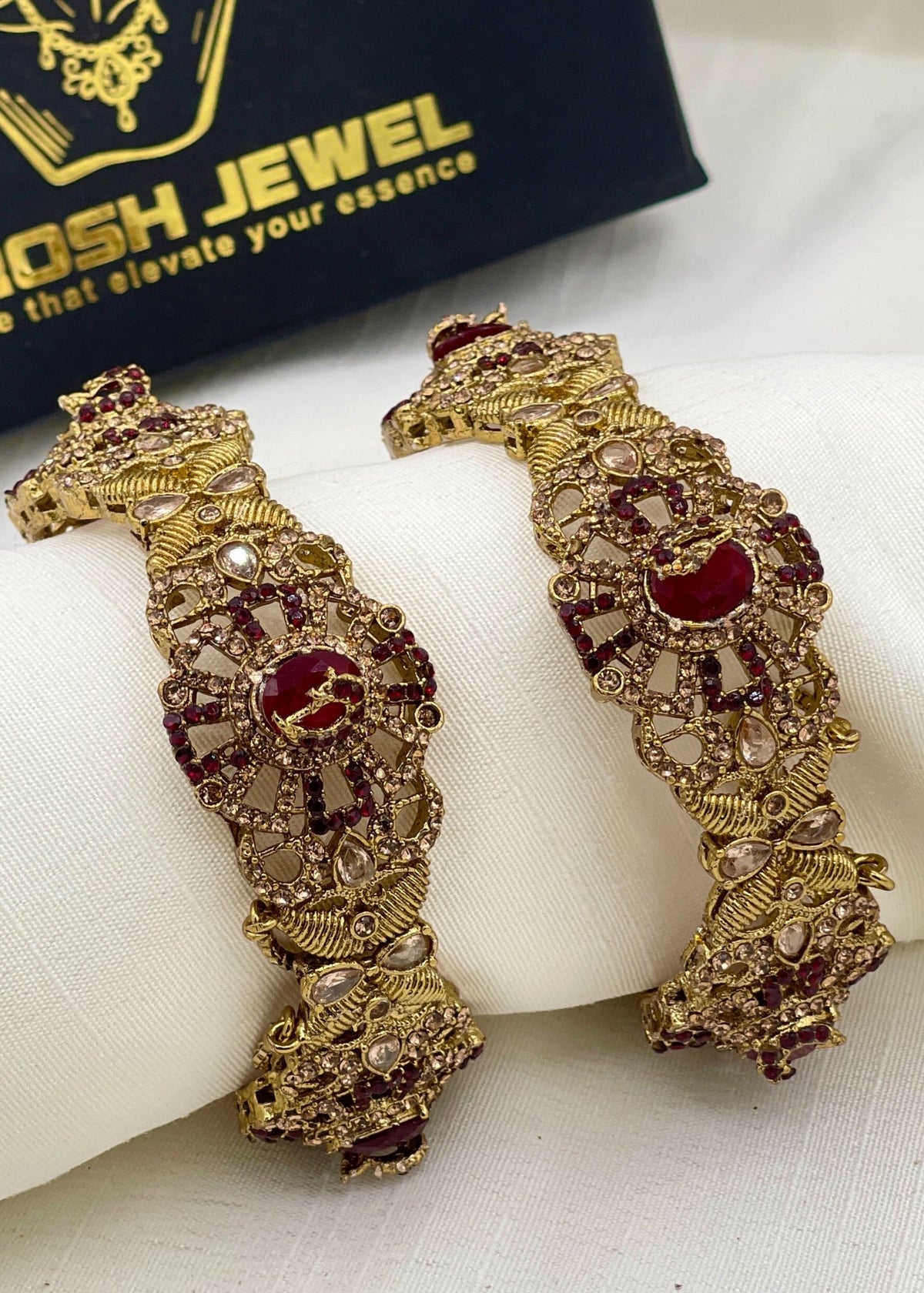 Shop the Anilaa Openable Bangle Set from Zarosh Jewel