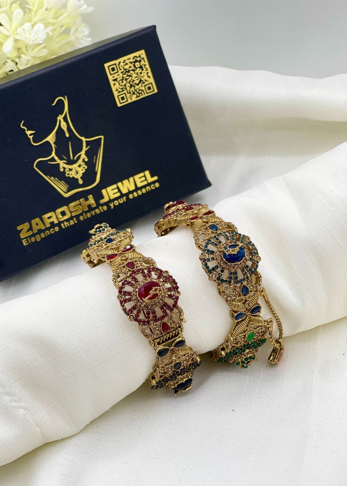 Shop the Anilaa Openable Bangle Set from Zarosh Jewel