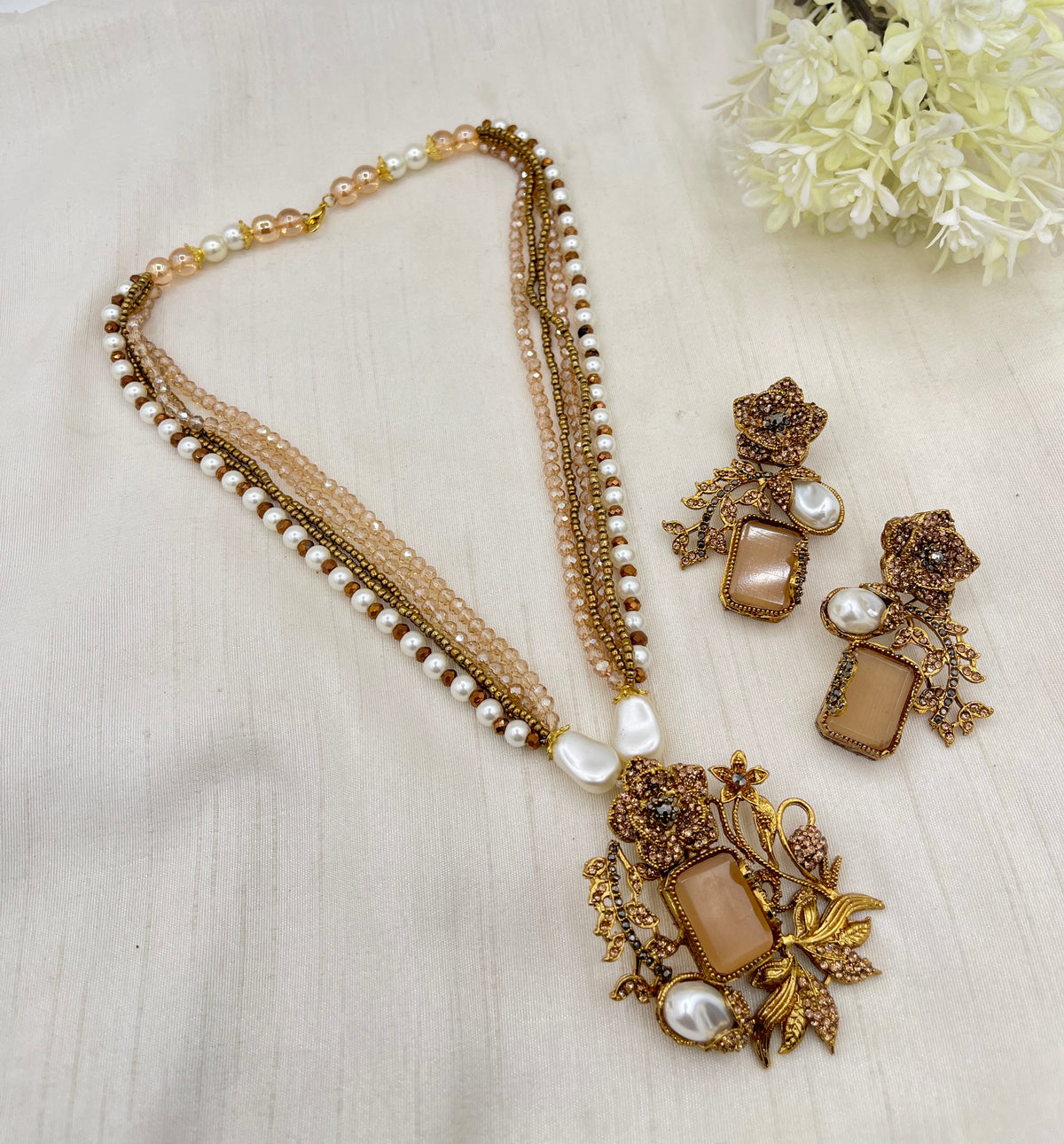 Shop the Anum Mala Set from Zarosh Jewel