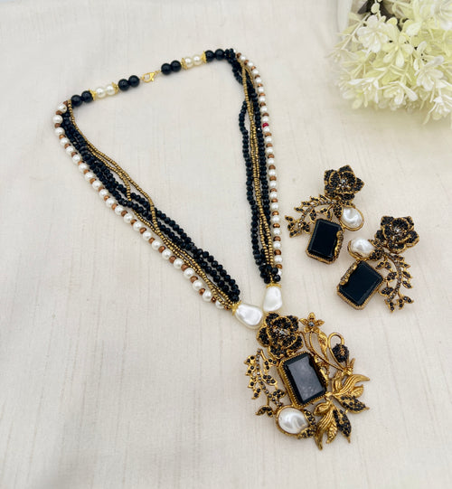 Shop the Anum Mala Set from Zarosh Jewel