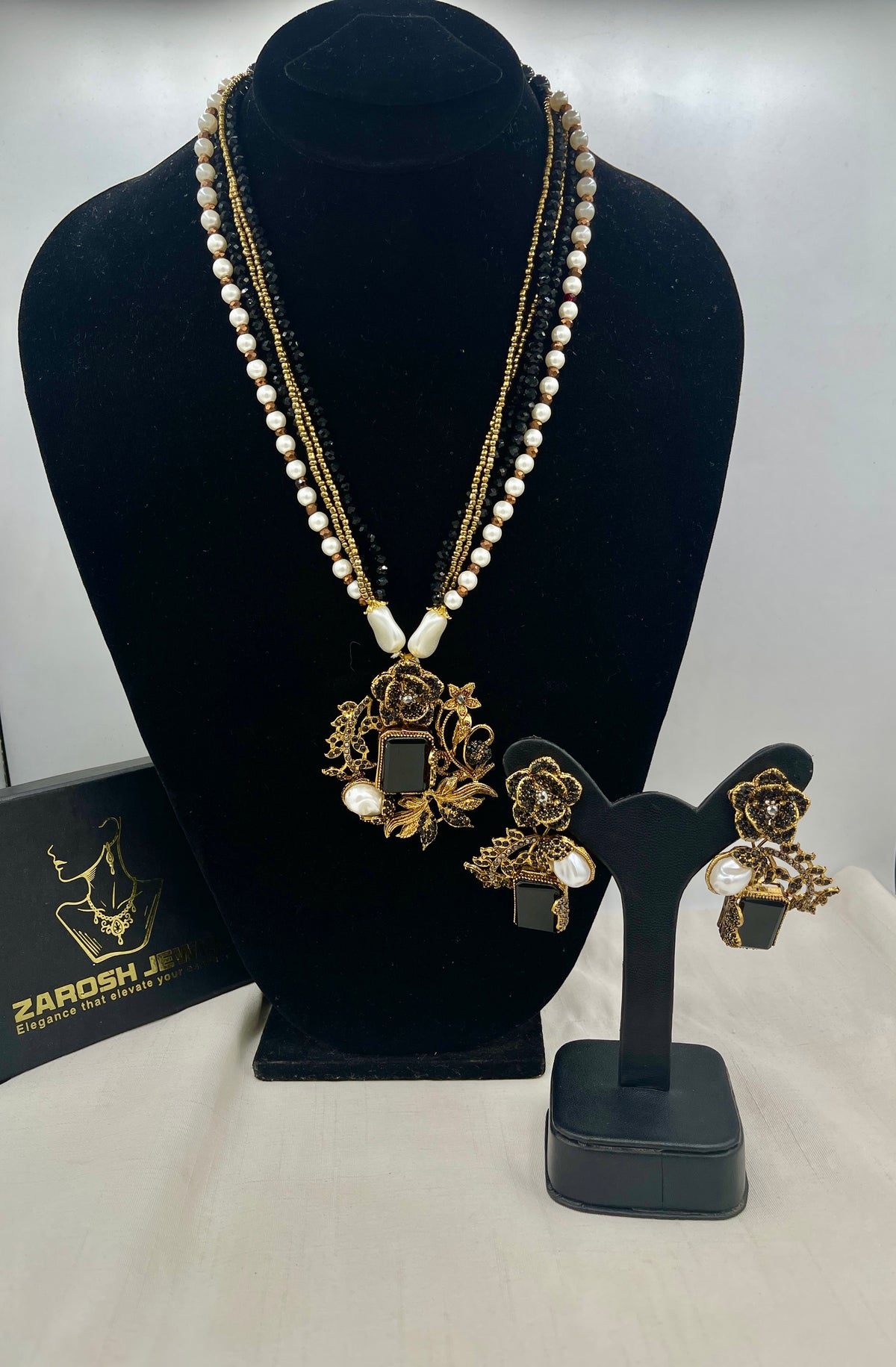 Shop the Anum Mala Set from Zarosh Jewel