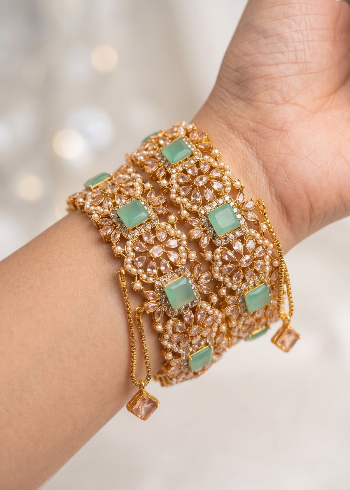 Shop the Aqsa Openable Bangle Set from Zarosh Jewel