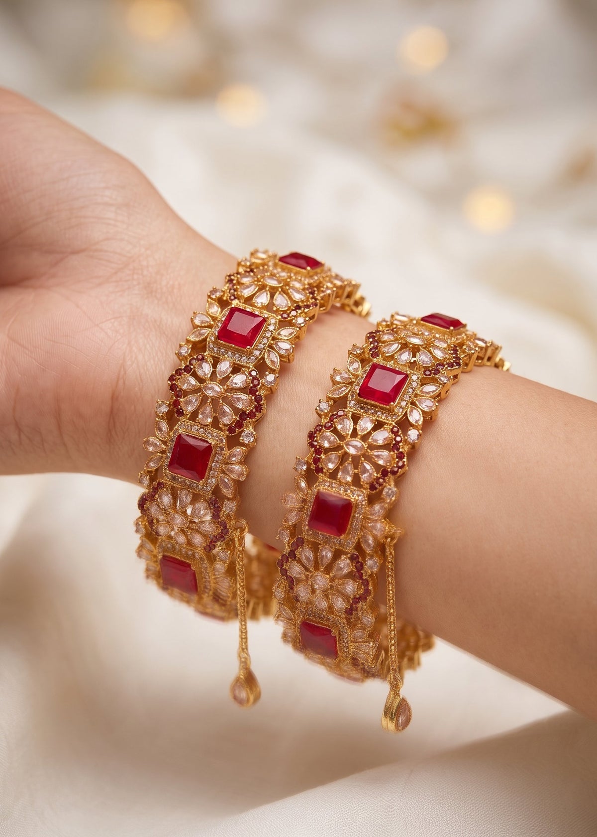 Aqsa Openable Bangle Set by Zarosh Jewel