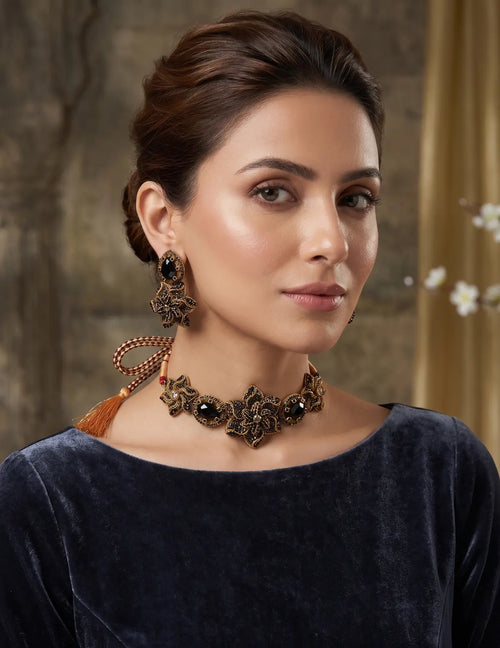 Areeba Choker Set