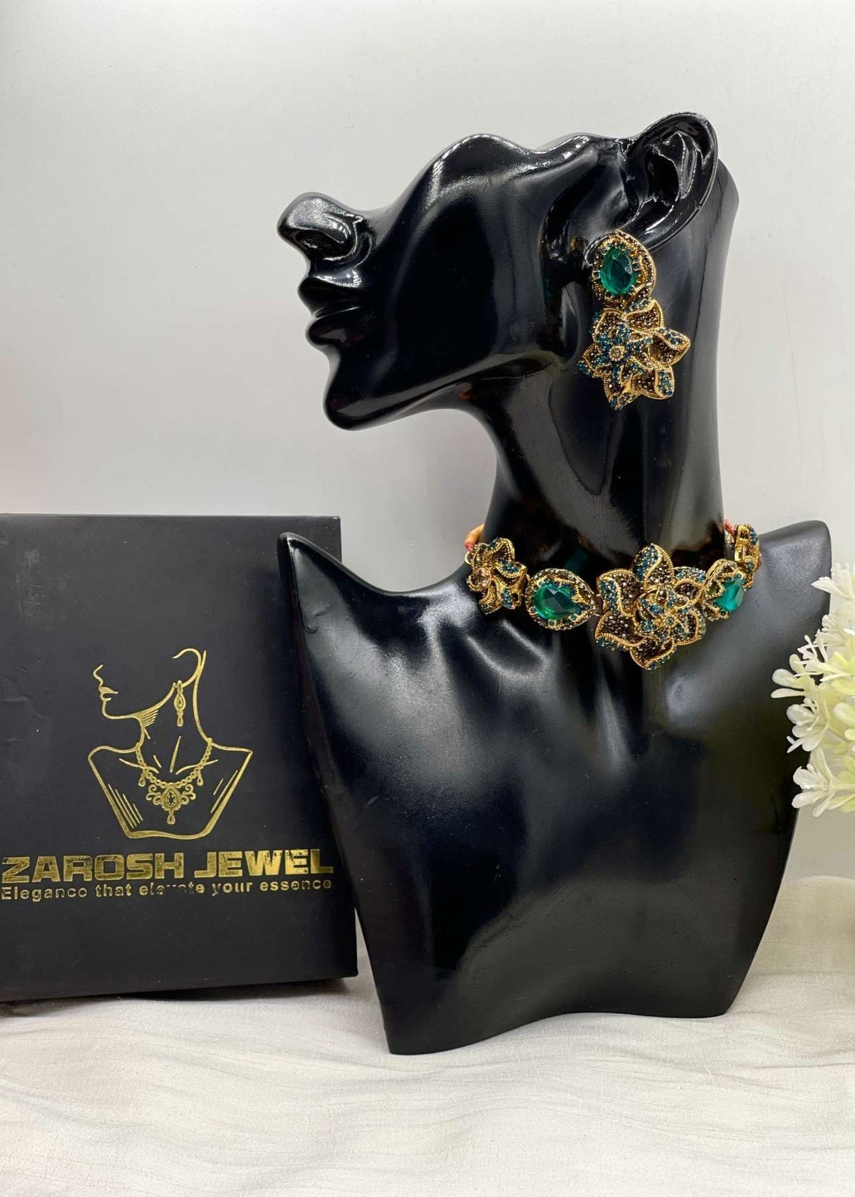 Shop the Areeba Choker Set from Zarosh Jewel
