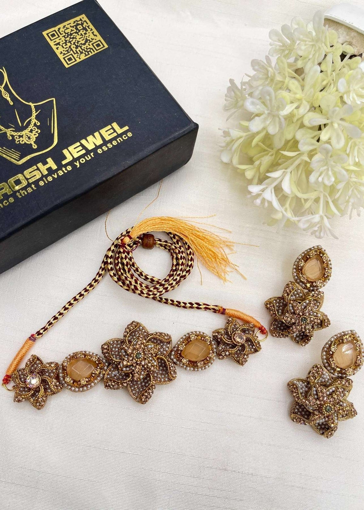Shop the Areeba Choker Set from Zarosh Jewel