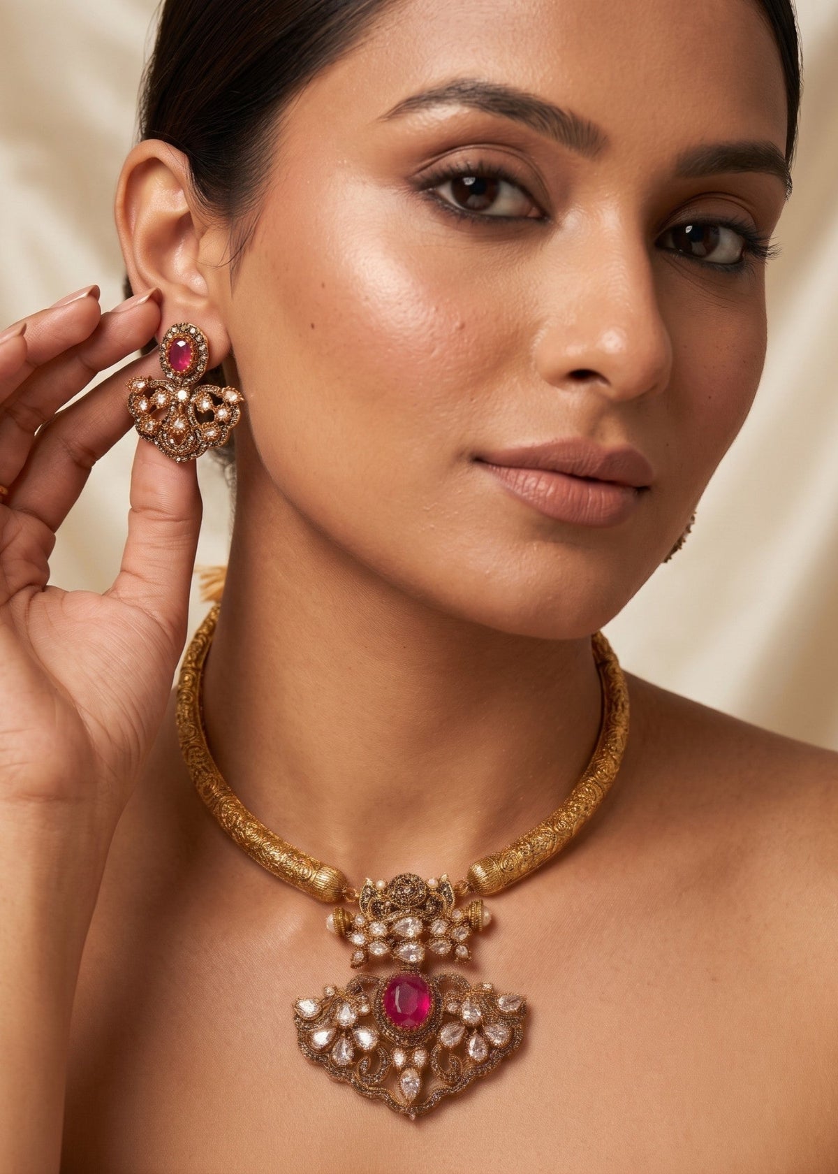 Shop the Areefah Heritage Necklace from Zarosh Jewel